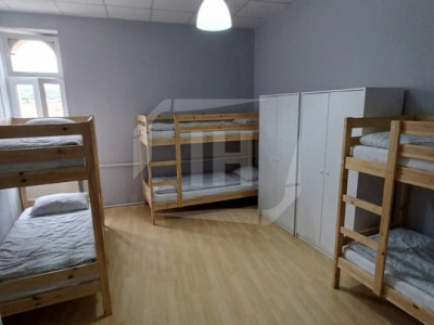 Apartament 2 camere, pretabil pentru grup de muncitori, zona Garii