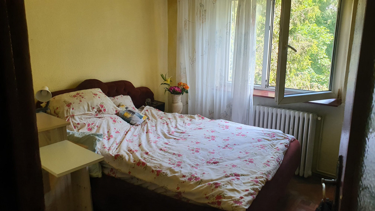 Apartament 3 camere, 2 bai, etaj intermediar, cartier Grigorescu