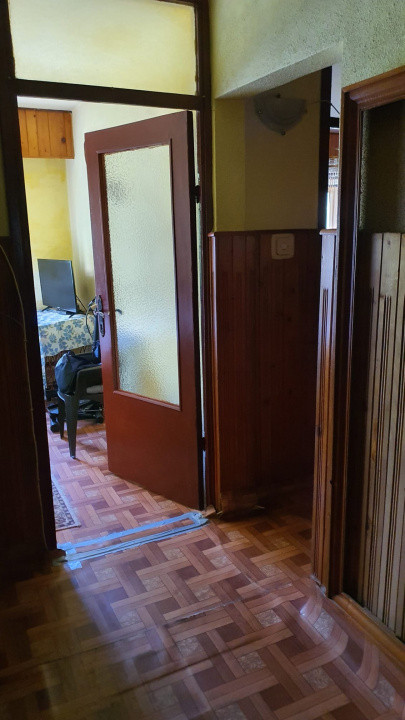 Apartament 3 camere, 2 bai, etaj intermediar, cartier Grigorescu