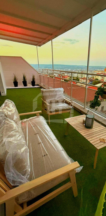 Penthouse cu 5 camere, terase, Buna Ziua