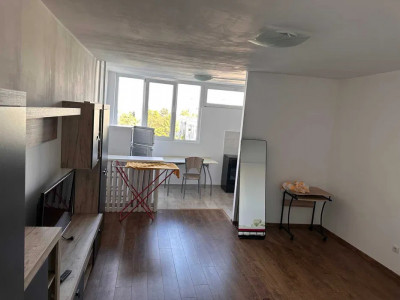 Garsoniera, zona Calea Floresti
