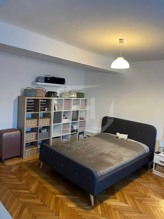 Garsoniera I etaj intermediar I zona The Office