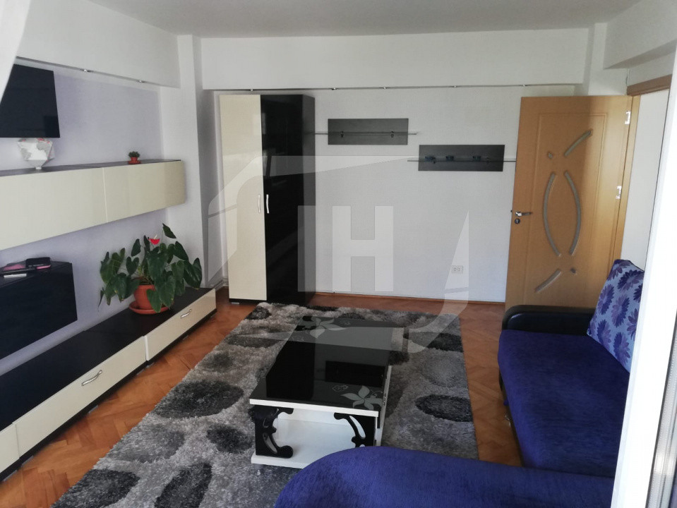Apartament 3 camere, zona Piata Cipariu