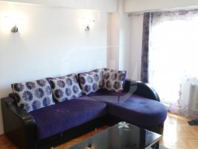 Apartament 3 camere, zona Piata Cipariu