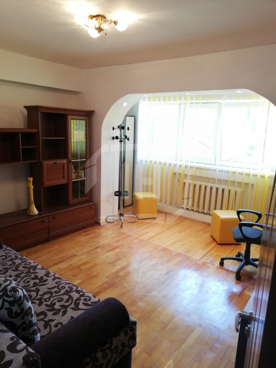 Apartament 3 camere, zona Tribunalului