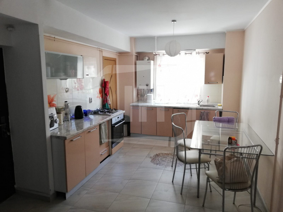 Apartament 3 camere, zona Tribunalului