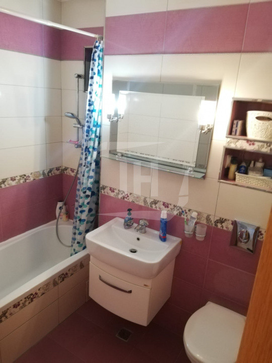 Apartament 3 camere, zona Tribunalului