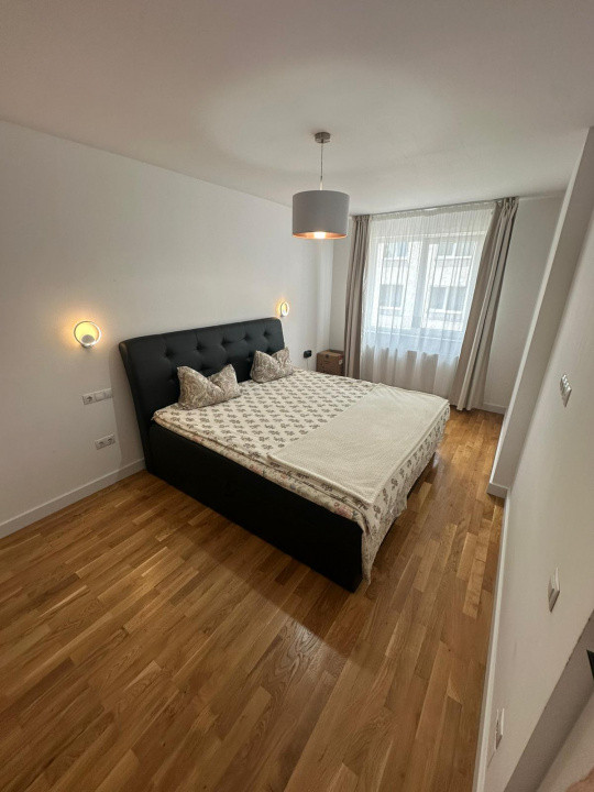 Apartmaent 2 camere la cheie, parcare, zona Vivo