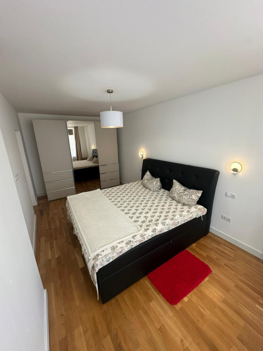 Apartmaent 2 camere la cheie, parcare, zona Vivo