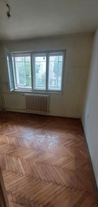 Apartament 2 camere decomandat, zona Bld Primaverii