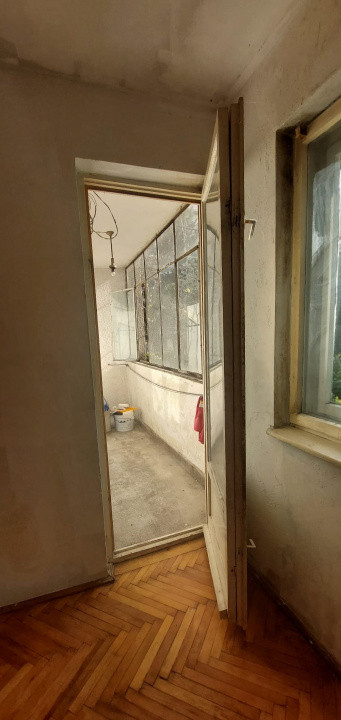 Apartament 2 camere decomandat, zona Bld Primaverii