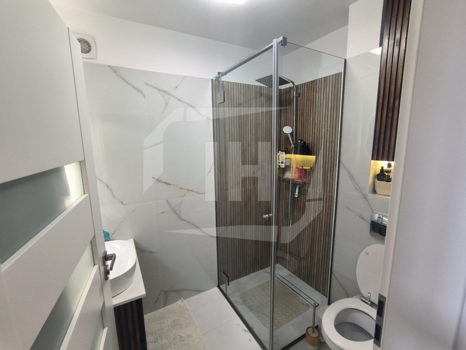 Apartament 4 camere, parcare, boxa, intermediar, terasa 30mp, Zorilor