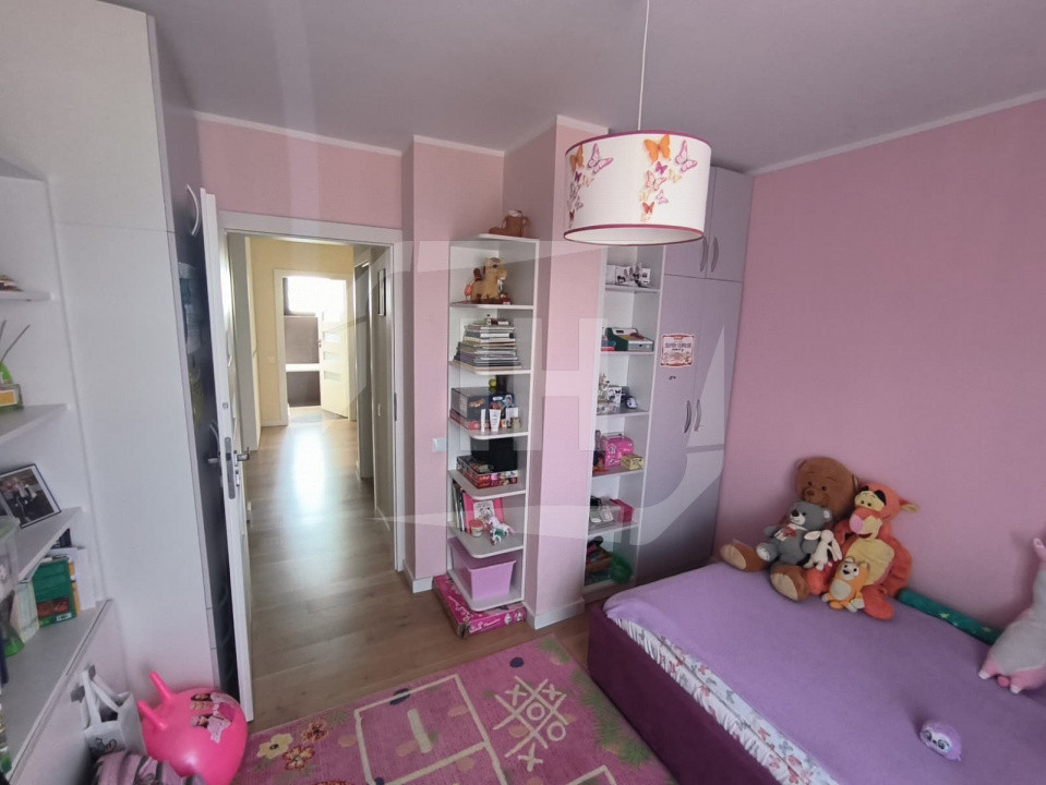 Apartament 4 camere, parcare, boxa, intermediar, terasa 30mp, Zorilor