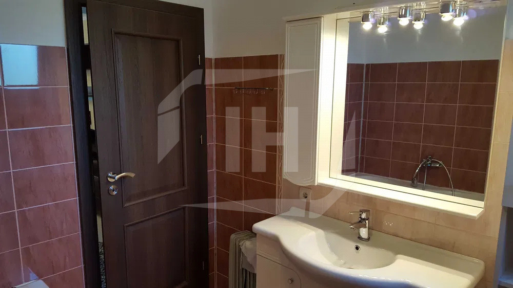 Apartament 3 camere, zona Manastur