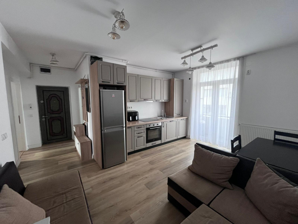 Apartament 2 camere, parcare si garaj, zona BRD Central