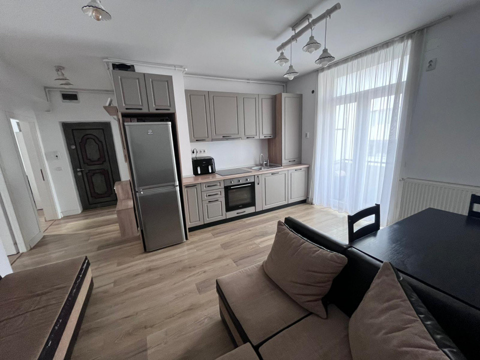 Apartament 2 camere, parcare si garaj, zona BRD Central
