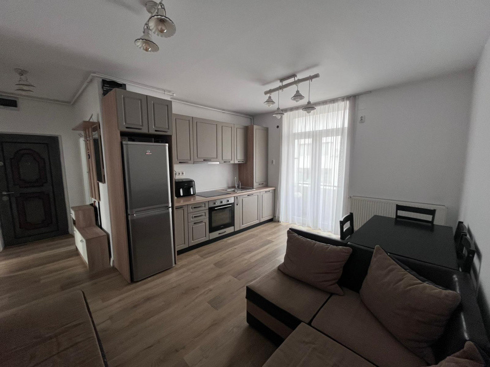 Apartament 2 camere, parcare si garaj, zona BRD Central