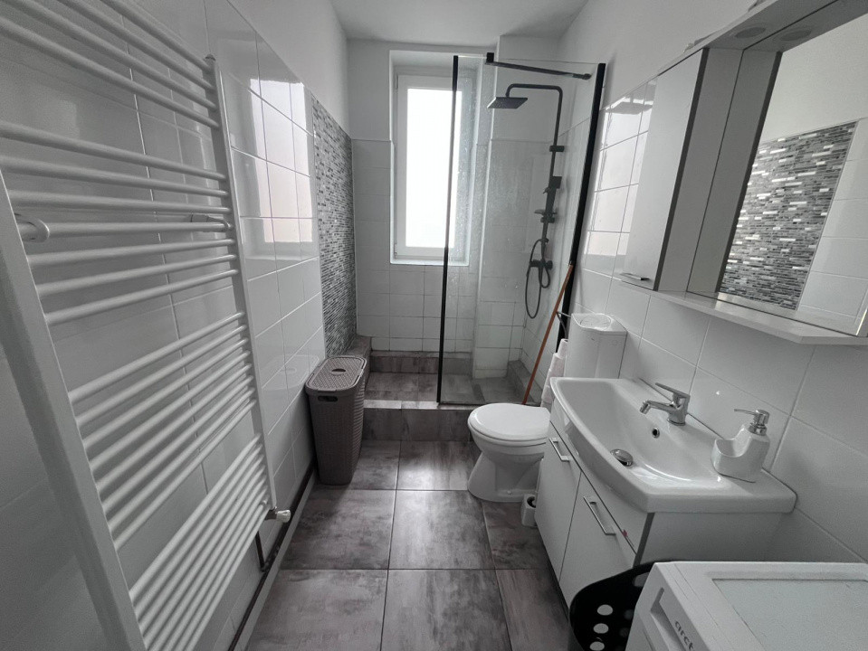 Apartament 2 camere, parcare si garaj, zona BRD Central