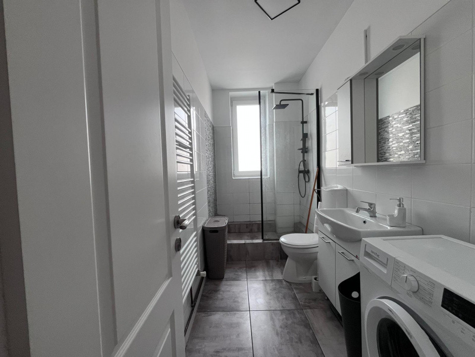 Apartament 2 camere, parcare si garaj, zona BRD Central