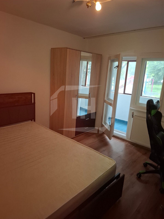 Apartament 3 camere, zona Manastur, pet friendly