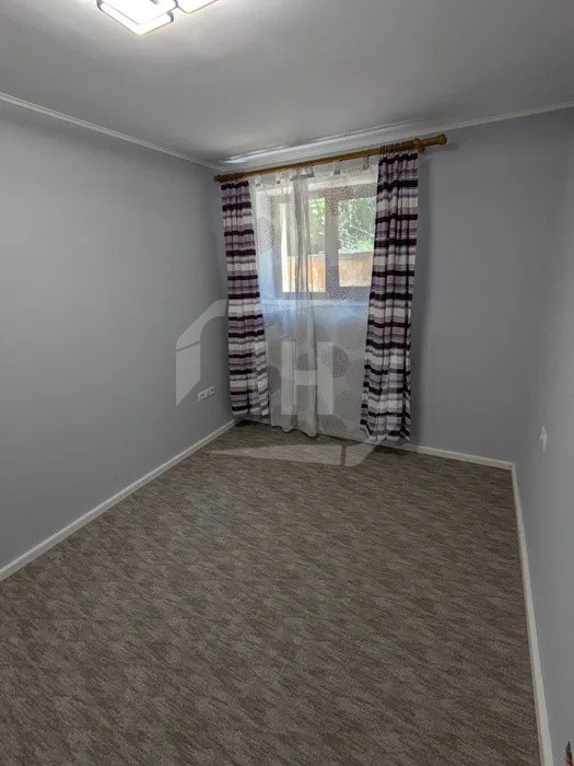 Apartament 3 camere, cu parcare, zona Marasti