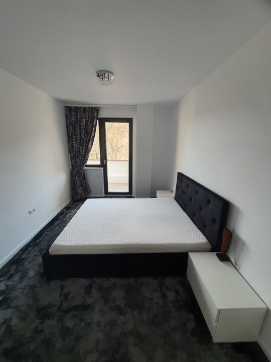 Apartament 2 camere, parcare subterana, zona Vivo