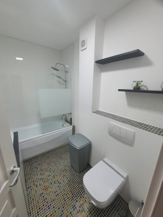 Apartament 2 camere, parcare subterana, zona Vivo
