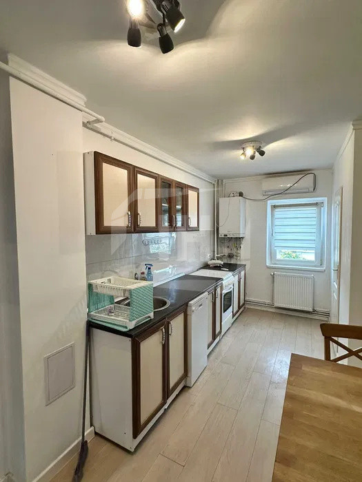 Apartament 2 camere, decomandat I cu parcare I zona The Office I Scortarilor