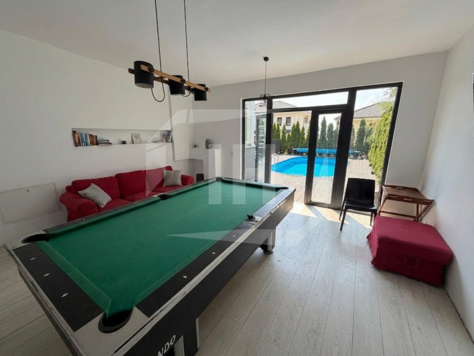 Casa individuala 4 camere, piscina, in Dezmir