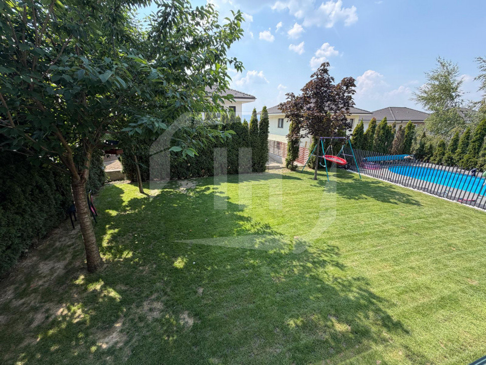 Casa individuala 4 camere, piscina, in Dezmir