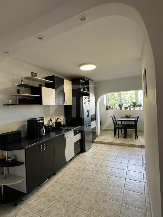 Apartament 2 camere, intermediar, 2 boxe, Zorilor