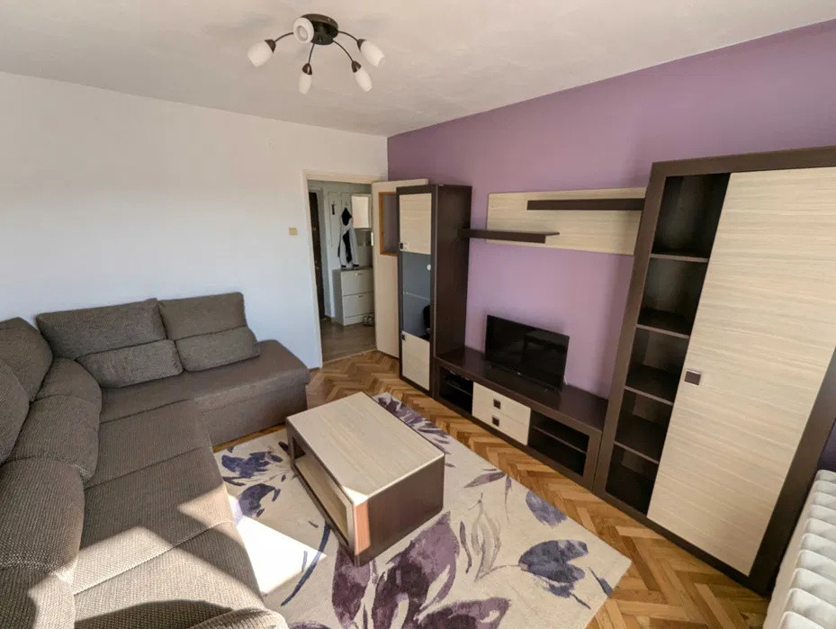 Apartament 2 camere decomandat,  cartier Dambul Rotund