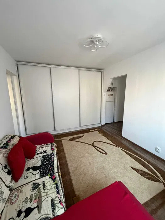 Apartament 3 camere la cheie, cartier Manastur