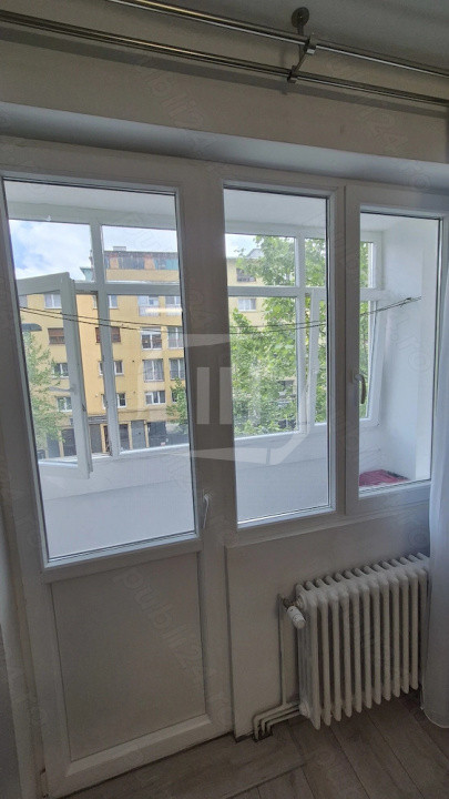 Apartament 3 camere, zona Centrala