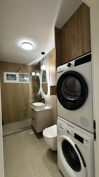 Apartament 3 camere ultrafinisat, zona Bld Primaverii