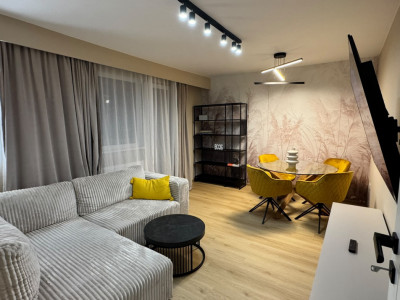Apartament 3 camere ultrafinisat, zona Bld Primaverii