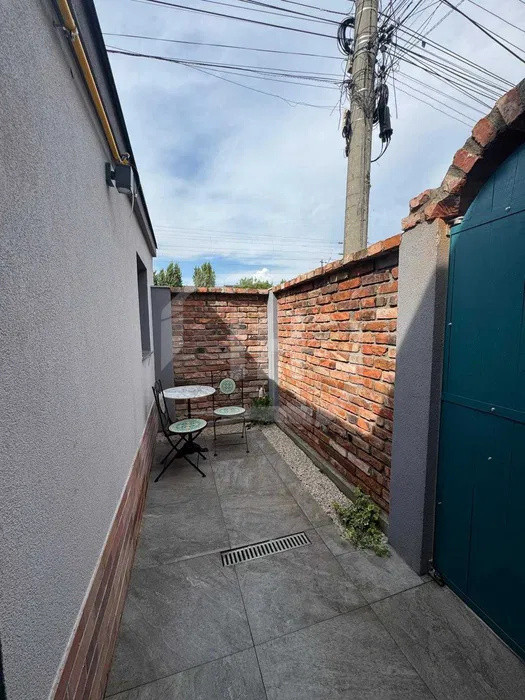 Apartament 2 camere, cu parcarein zona Marasti