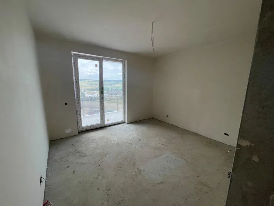 Apartament 3 camere cu terasa si parcare subterana, zona Vivo