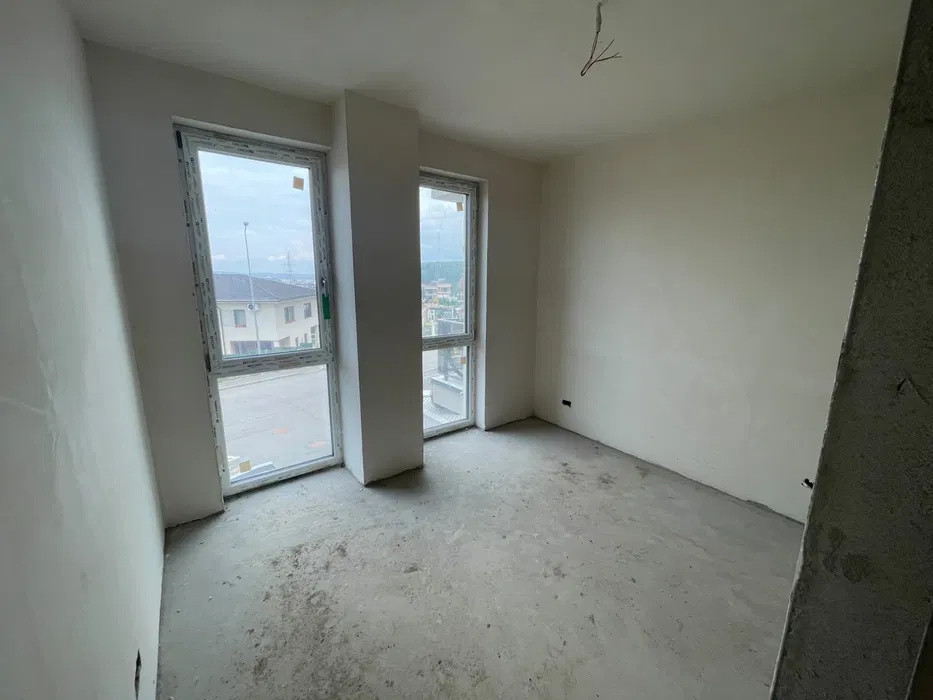 Apartament 3 camere cu terasa si parcare subterana, zona Vivo