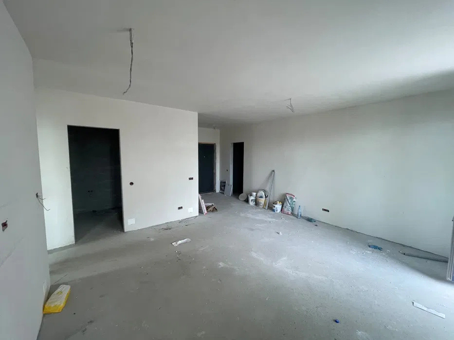 Apartament 3 camere cu terasa si parcare subterana, zona Vivo