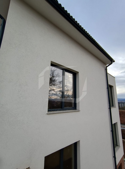 Casa cu 4 camere, terasa mare, constructie noua, CF, zona Dambul Rotund