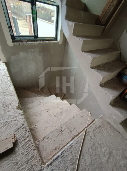 Casa cu 4 camere, terasa mare, constructie noua, CF, zona Dambul Rotund