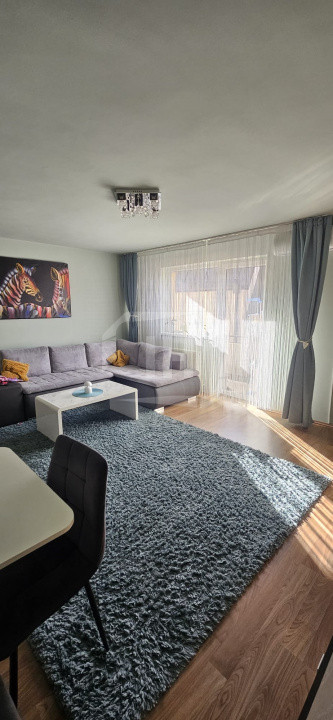 Apartament cu 2 camere, etaj 1, bloc mic, zona Iulius Mall