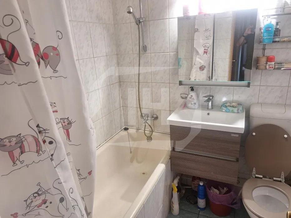 Apartament 3 camere, cu parcare, zona Marasti