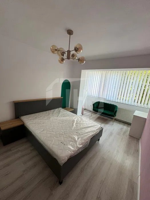 Apartament 3 camere, decomandat, BLOC TIP VILĂ, parcare, GHEORGHENI