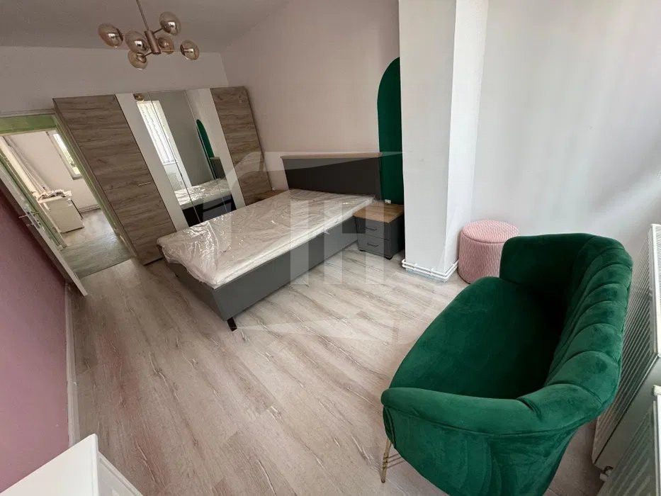 Apartament 3 camere, decomandat, BLOC TIP VILĂ, parcare, GHEORGHENI