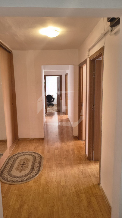 Apartament cu 3 camere, zona Manastur