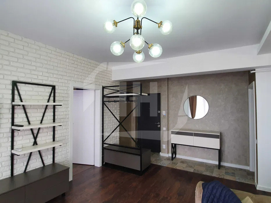 Apartament 2 camere, cu parcare, zona Zorilor