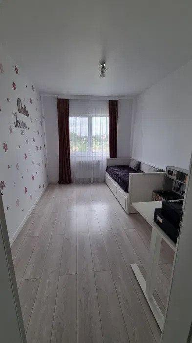 Apartament 3 camere la cheie, parcare, zona strazii Avram Iancu