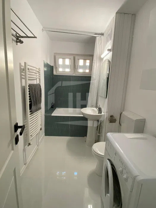 Apartament 3 camere, zona Manastur